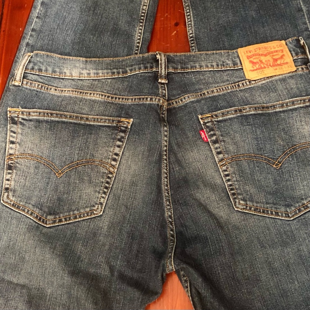 LEVI'S 505 Straight Leg 36/32 Jeans (M-105)